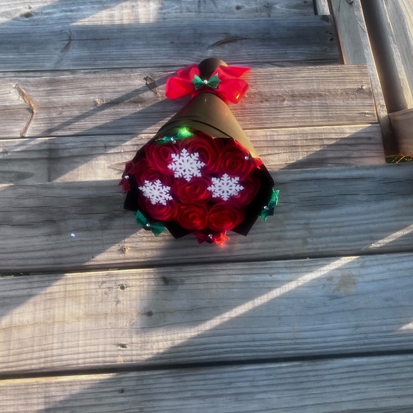 Small winter Christmas gift eternal bouquet - Picture 5 of 6